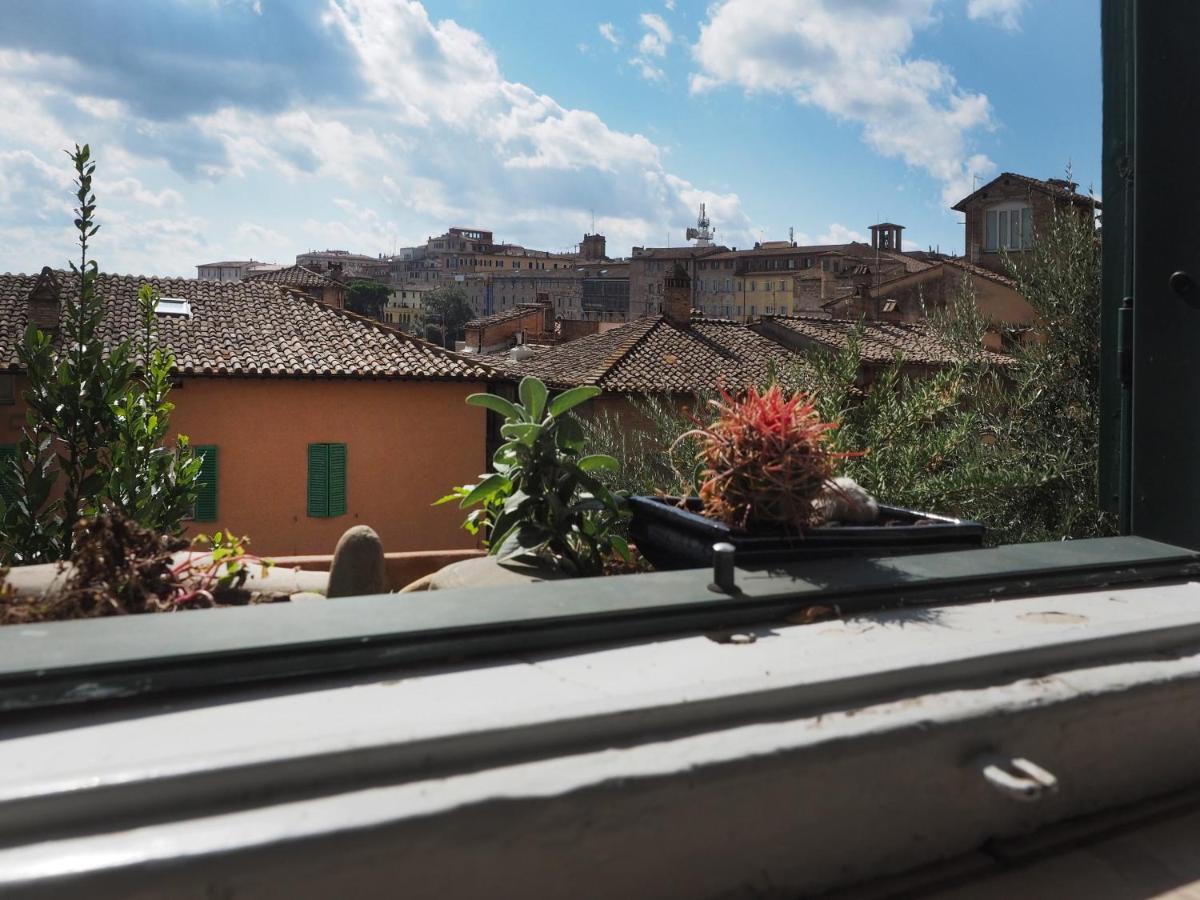 Azzi B&B Comfortably, In The Quietness Of The Perugia Historical Centre מראה חיצוני תמונה